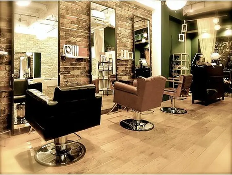 ヘアーラウンジ エゴ(Hair Lounge EGO)Hair Lounge EGO 武蔵新城店の内観・外観1