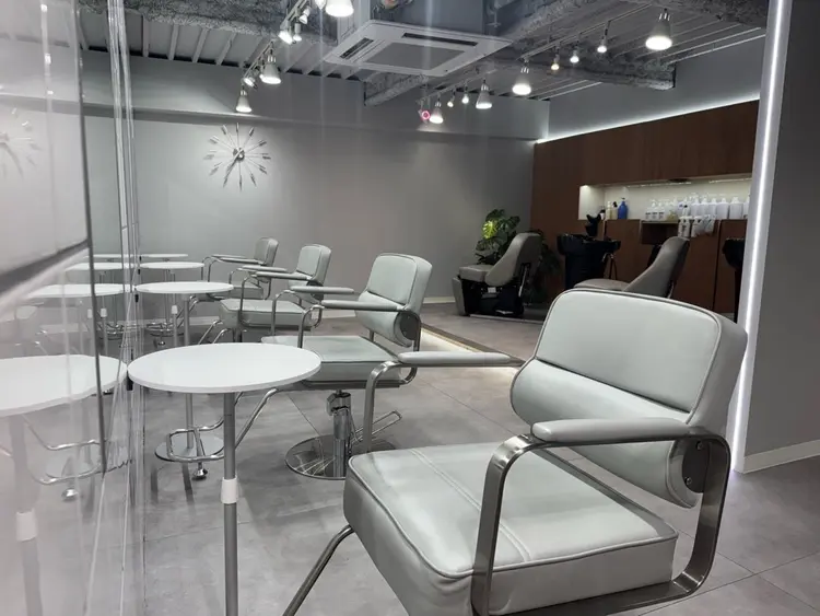 bondの内観・外観2