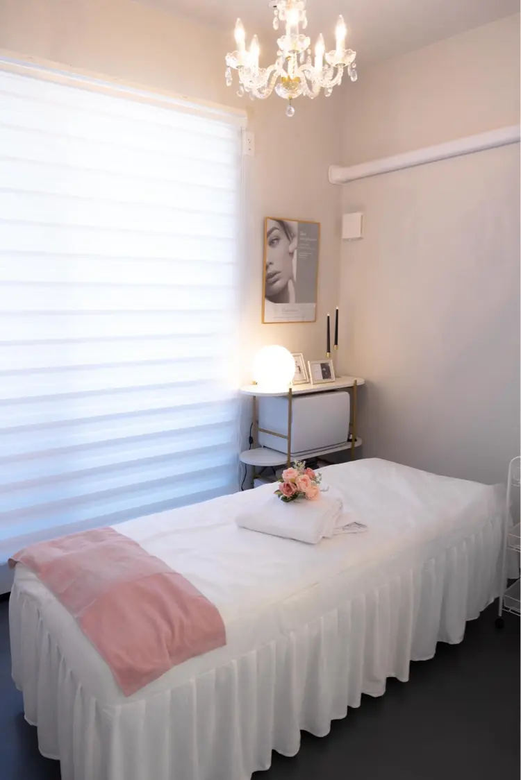 【肌質改善・リフトアップ専門店】セラピックエステ美極の内観・外観2