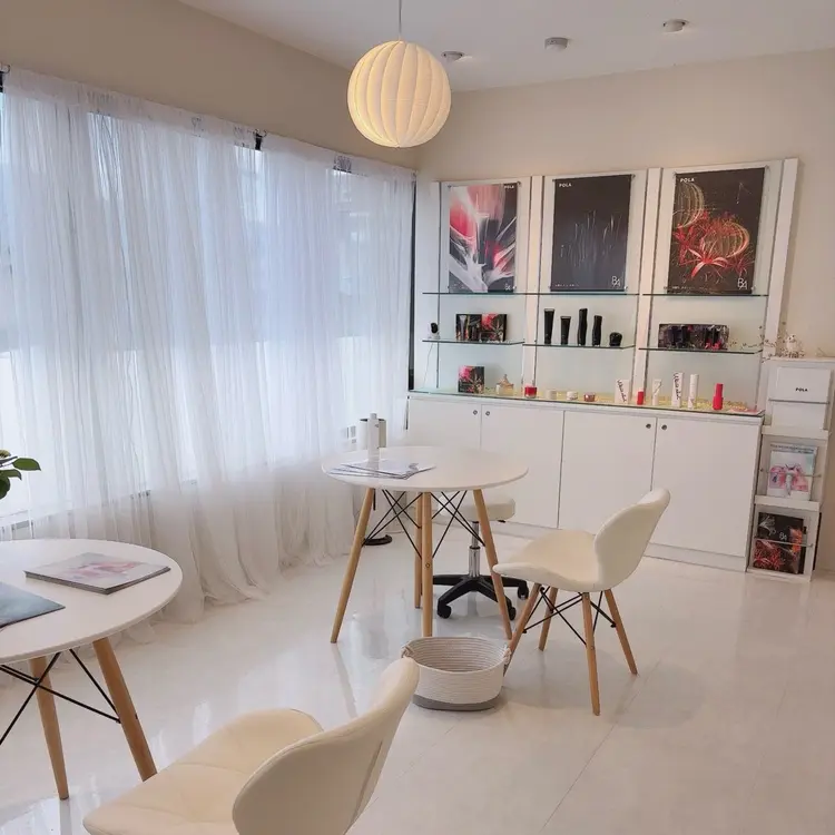 POLA有田川店の内観・外観2