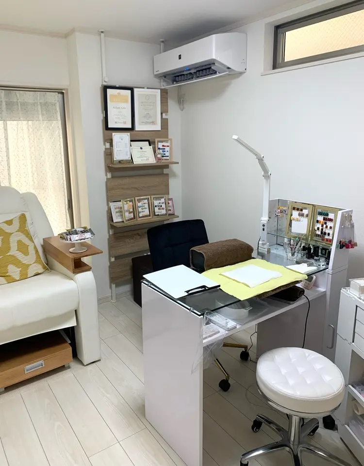 hana nail. salonの内観・外観1