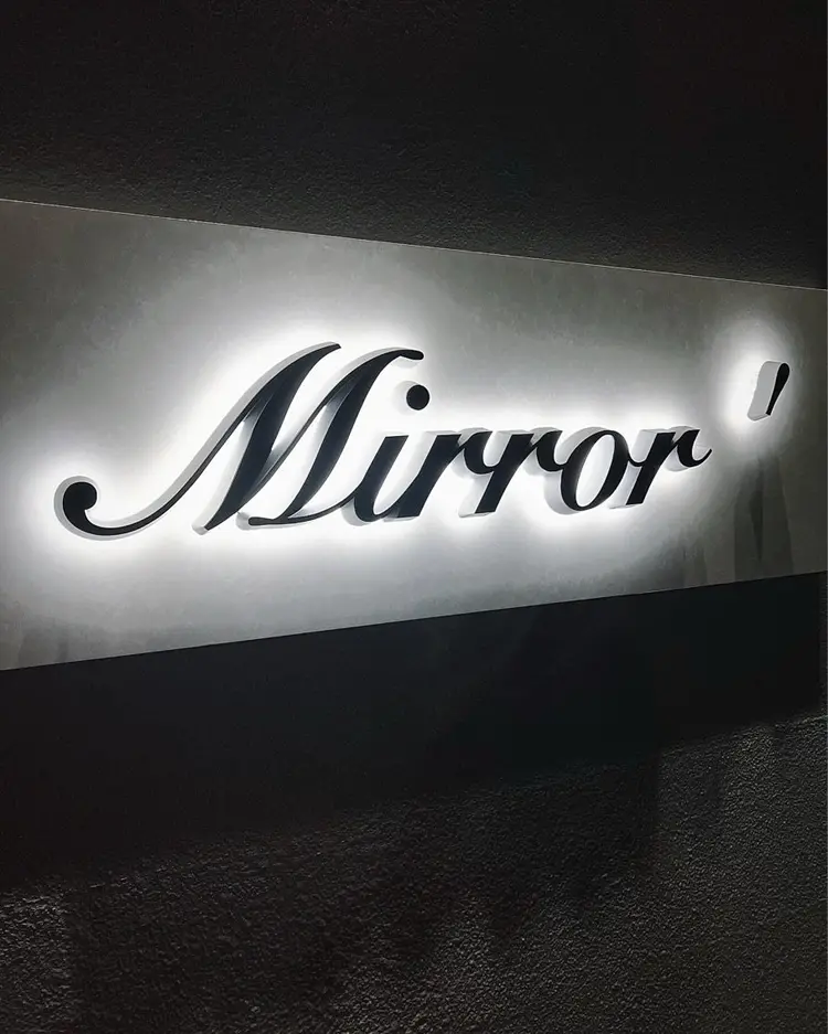 Mirror'の内観・外観1