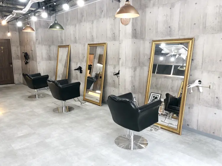 MIRACミラク町田店の内観・外観1