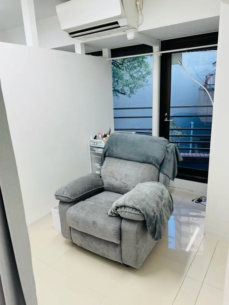 eye405 新宿店の内観・外観2