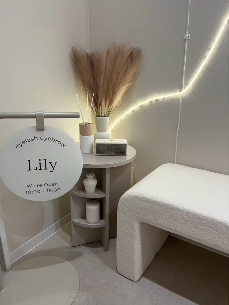 EYE NAIL SKIN Lilyの内観・外観1