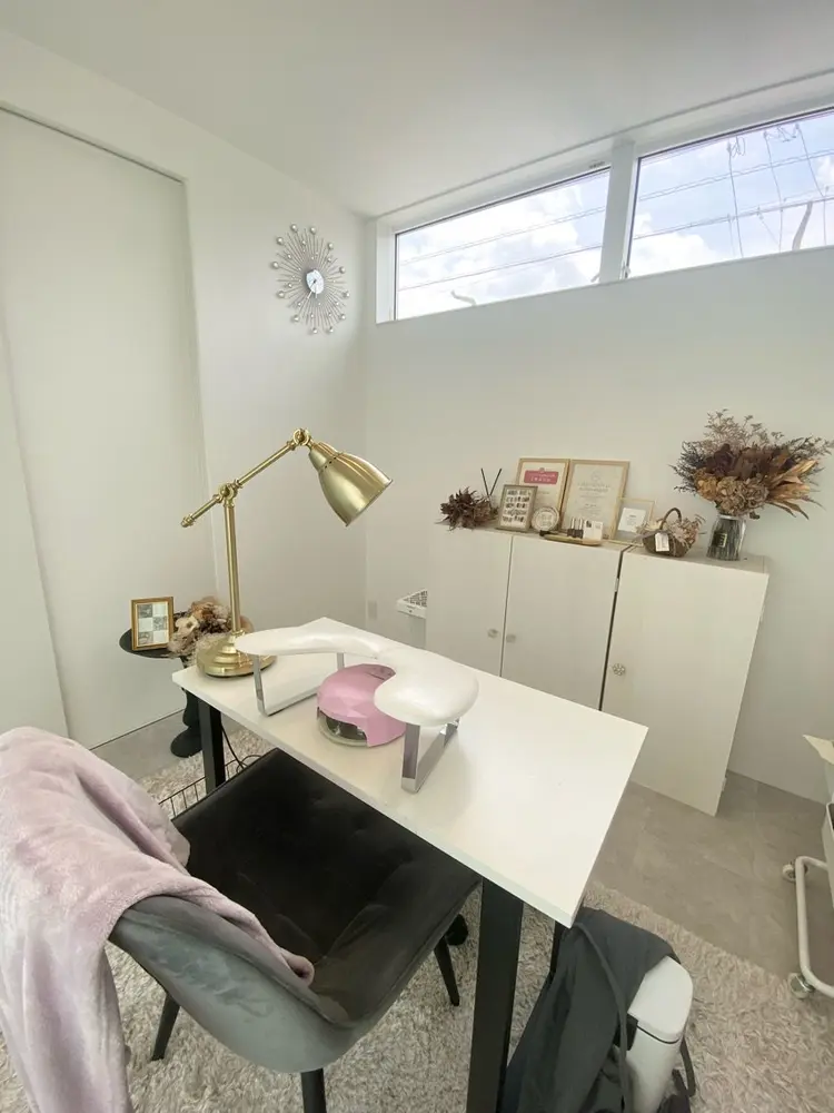 private nail salon Éleの内観・外観1