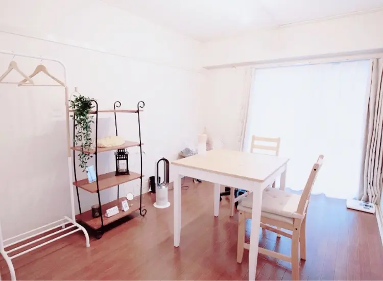 小顔矯正専門サロンAxiuneの内観・外観1