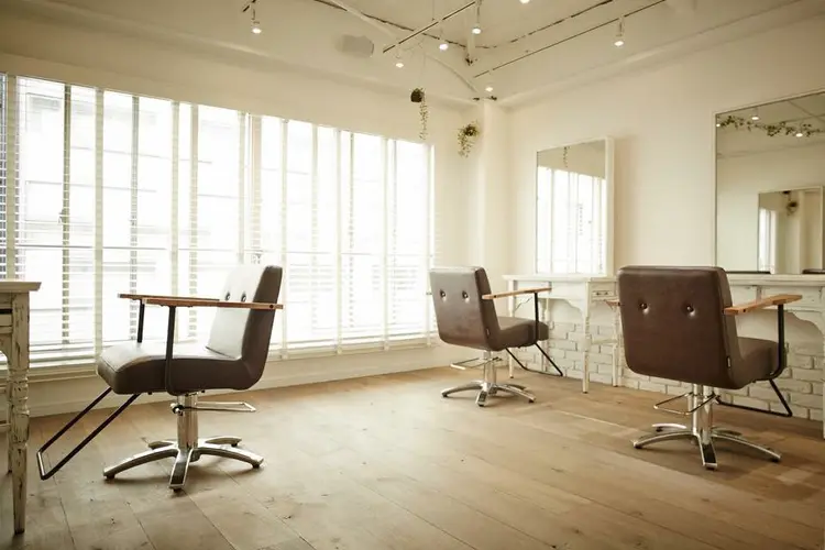 BANDEの内観・外観1