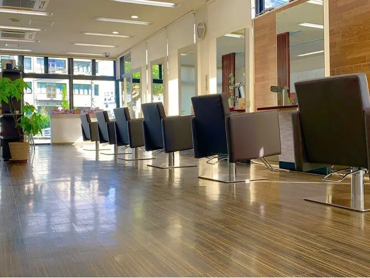 ミーツ 牧港店の内観・外観2