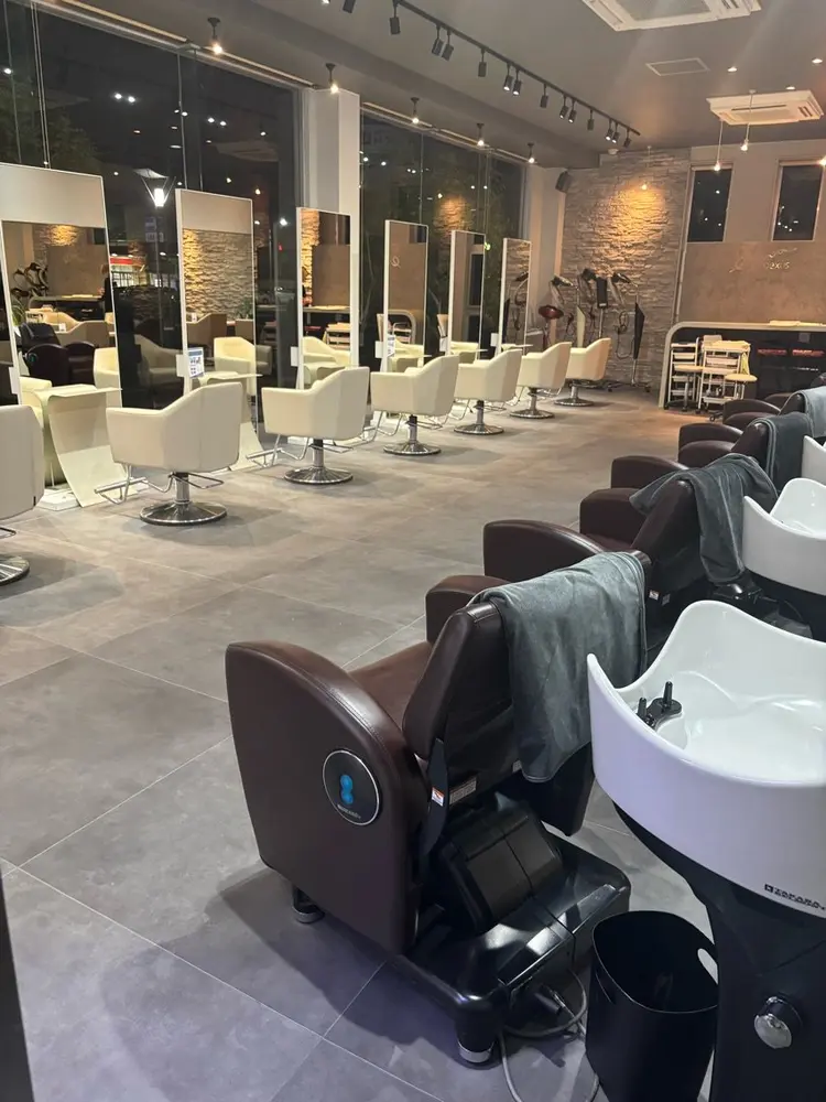 エマネクサス蟹江店の内観・外観1