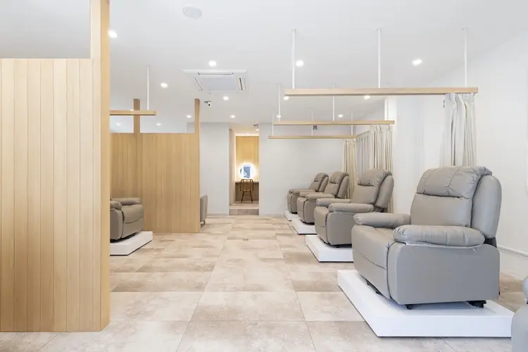 sofa立川【ソファー】ネイル＆アイラッシュの内観・外観1