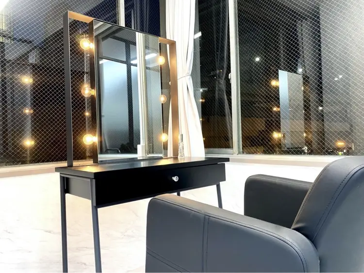 ミルボンAujua認定サロン Ria  OSAKA 梅田の内観・外観2