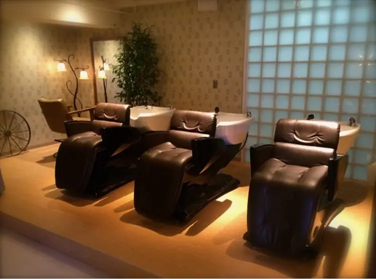 Favorite Hair Produce Fit（フィット）の内観・外観2