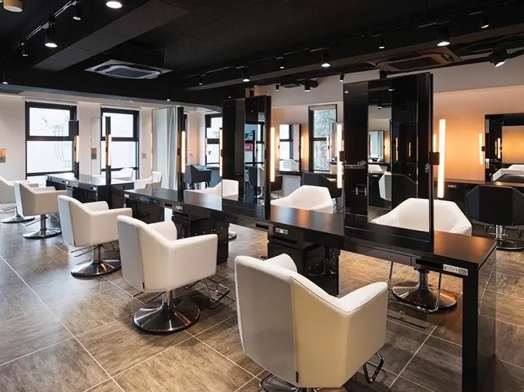 and by MODE K`sの内観・外観2