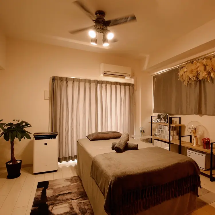 Lim Salonの内観・外観2