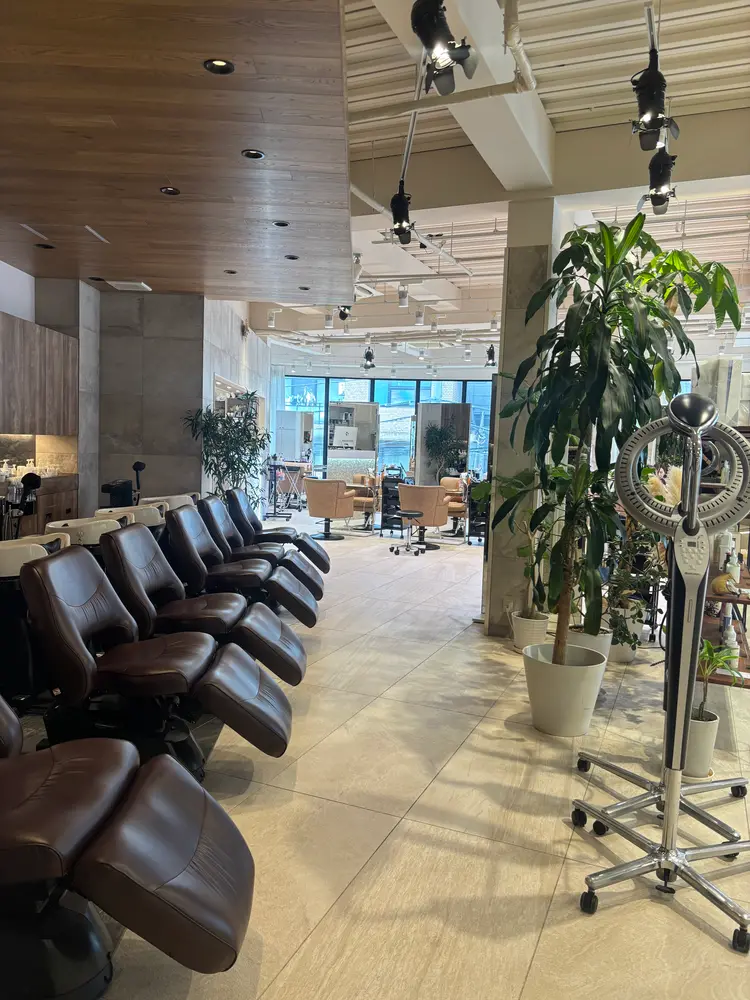 GRANDの内観・外観1