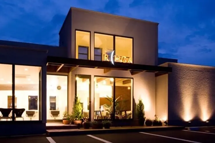 hair&makeRIHGAの内観・外観1