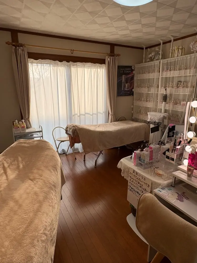 肌悩み改善サロン　Cortezの内観・外観1