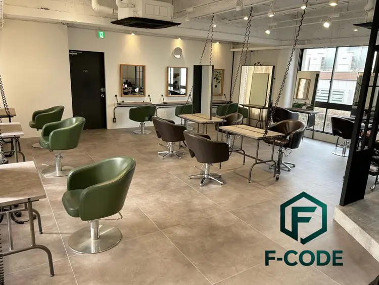 F-CODEの内観・外観1