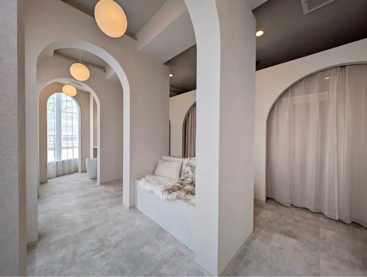 MIRRORの内観・外観2