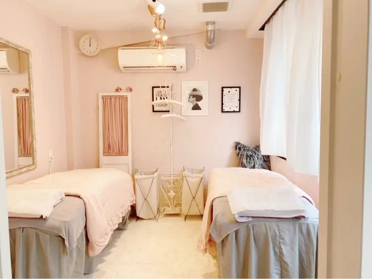 Rinata by Cyan 新宿西口店の内観・外観1