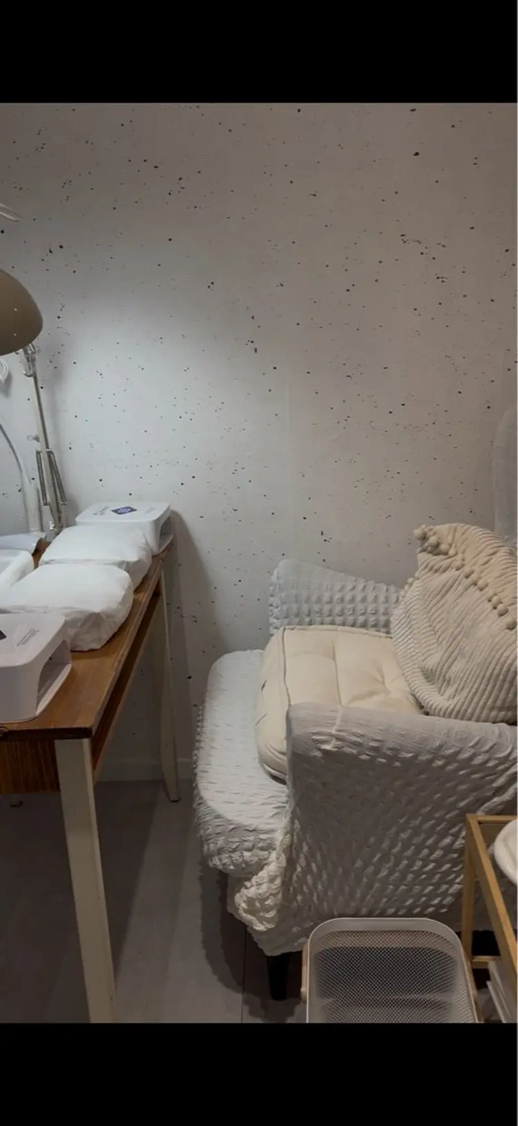 nail salon  9NINEの内観・外観3