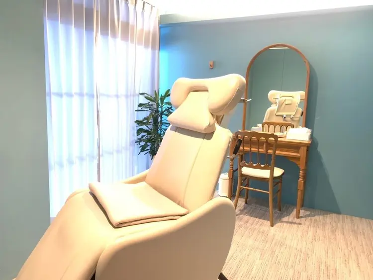 atticの内観・外観2