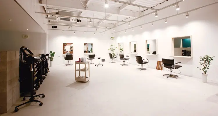 Fambillyの内観・外観2