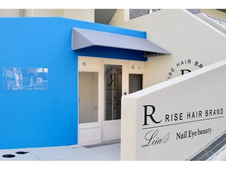 RISEHAIRBRAND豊中の内観・外観1