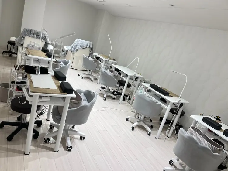 Crea la Luce中津店【クレアラルーチェ】の内観・外観1