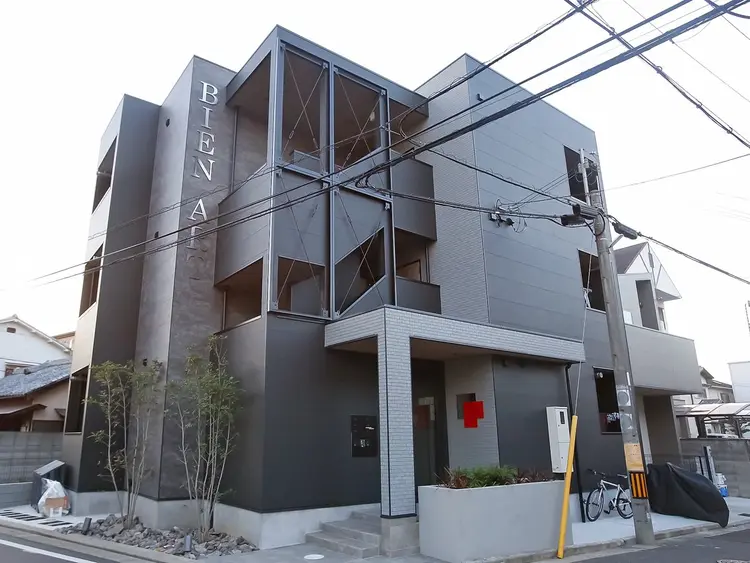ONE stretchの内観・外観1
