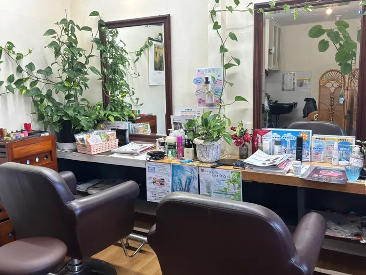 サロンド・かわのの内観・外観1