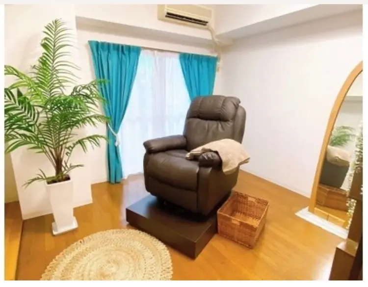 eyelash salon Chérieの内観・外観1