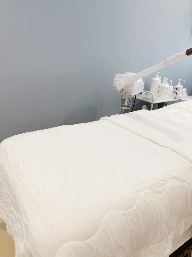 Floresの内観・外観2