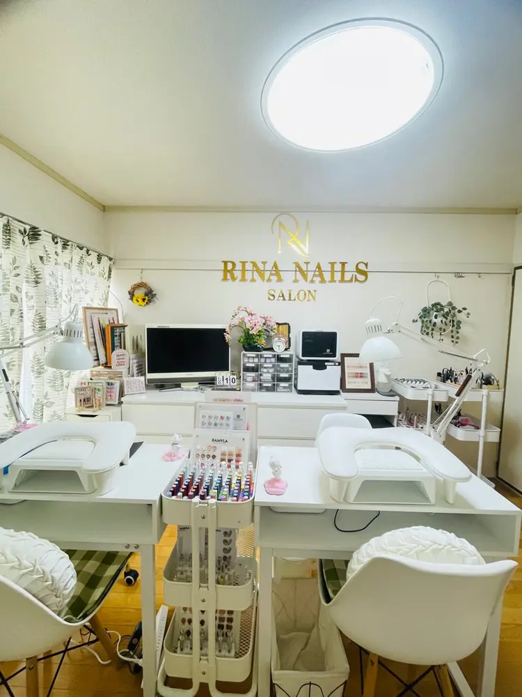 リナネイルサロン 松戸八柱の内観・外観2