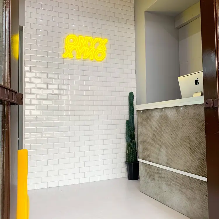 salowin表参道HOLONの内観・外観2