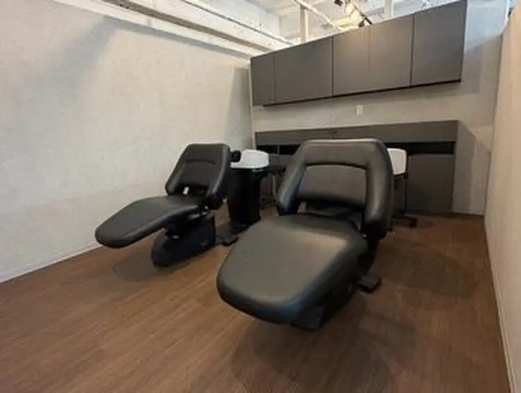 ace share salon 梅田店の内観・外観2