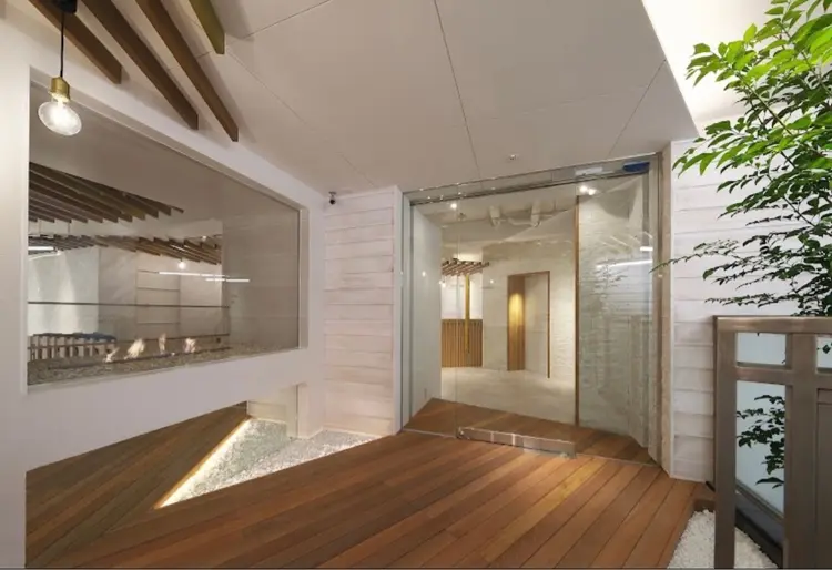 OROの内観・外観2