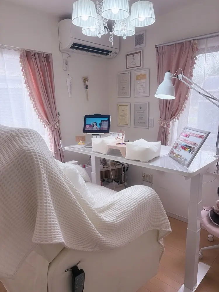 MieuxNail's《ミューネイルズ》の内観・外観1