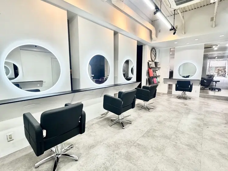 株式会社GRAND LINEの内観・外観1