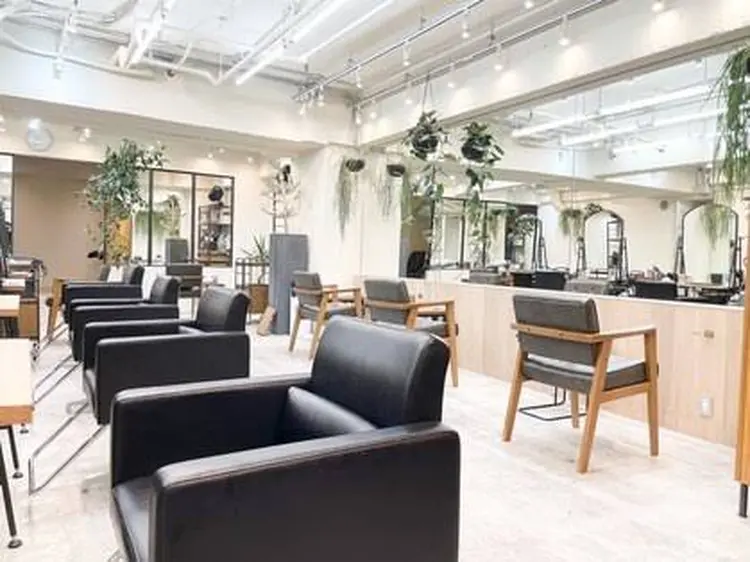 at'LAV by belleの内観・外観1