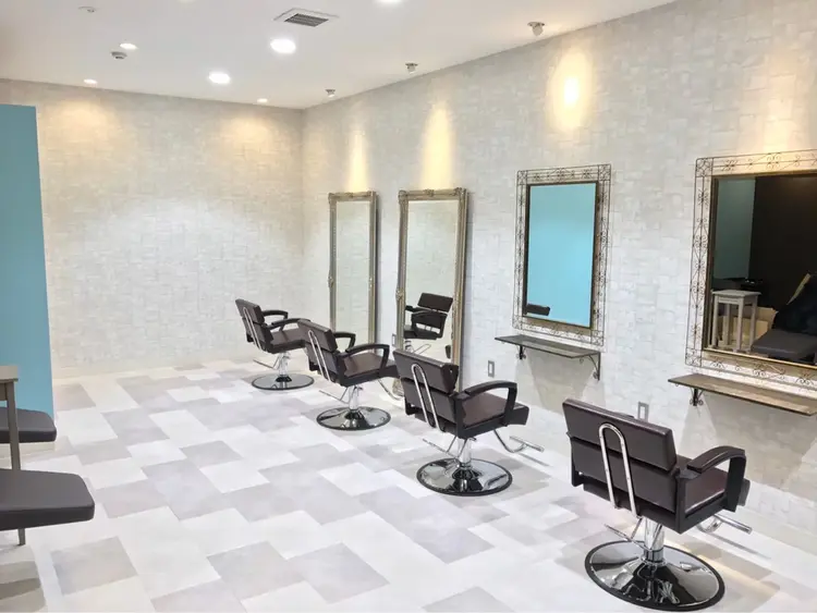 GRAND  re-iの内観・外観1