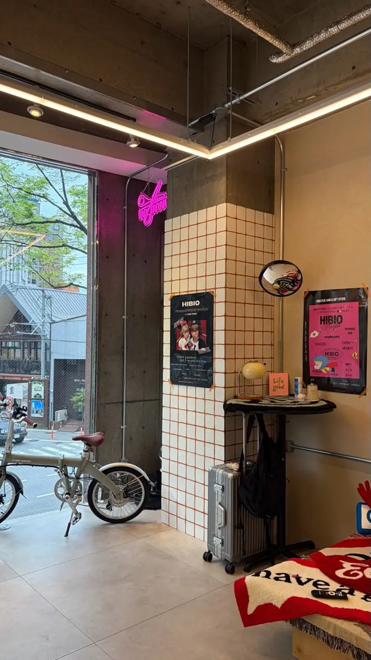HIBIO fuk Hair & Gift Storeの内観・外観2