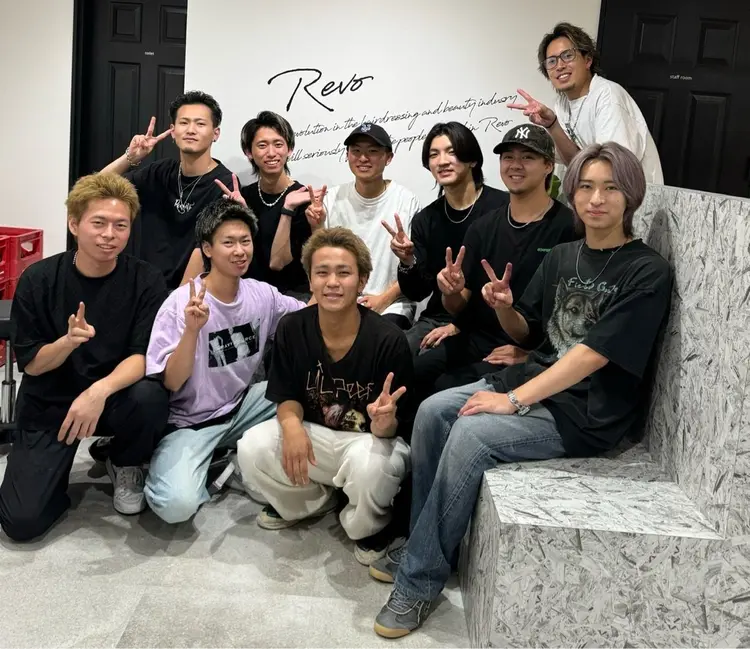 Revo(レボ）メンズサロン 北安江本店の内観・外観3