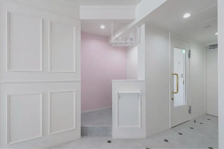 Mel表参道 ケアブリーチ/ダブルカラー/ハイトーンの内観・外観1