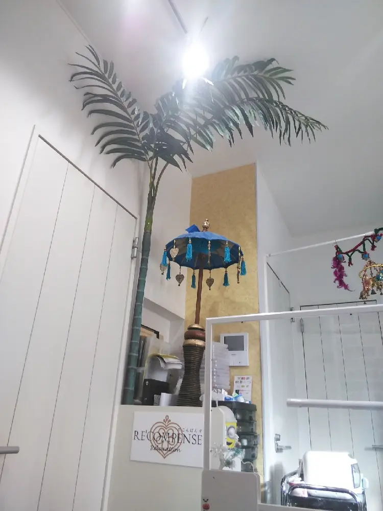 RE'COMPENSEの内観・外観2