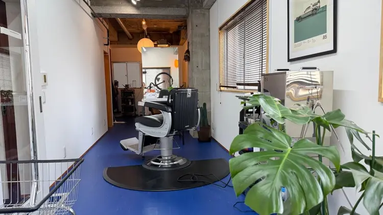 OGWBarberの内観・外観1