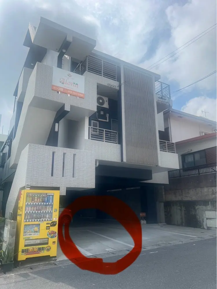 Nail studio Charmante at Chillrugの内観・外観1