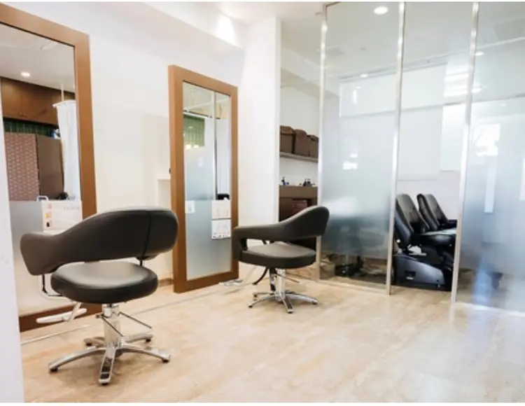 hair lounge comme moiの内観・外観2