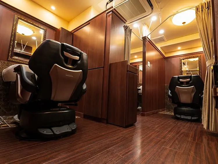 ヒロ銀座池袋東口店の内観・外観2